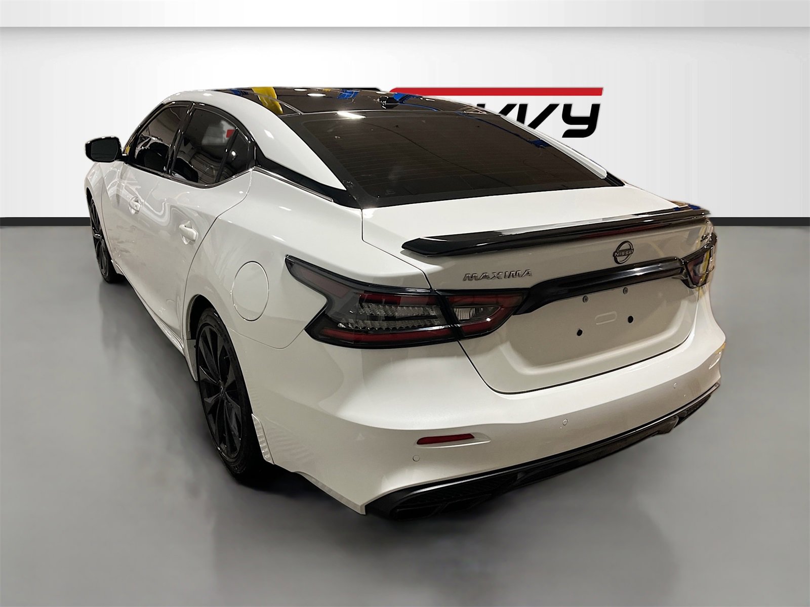 Used 2023 Nissan Maxima SR w/ Sport Mat Group image 5