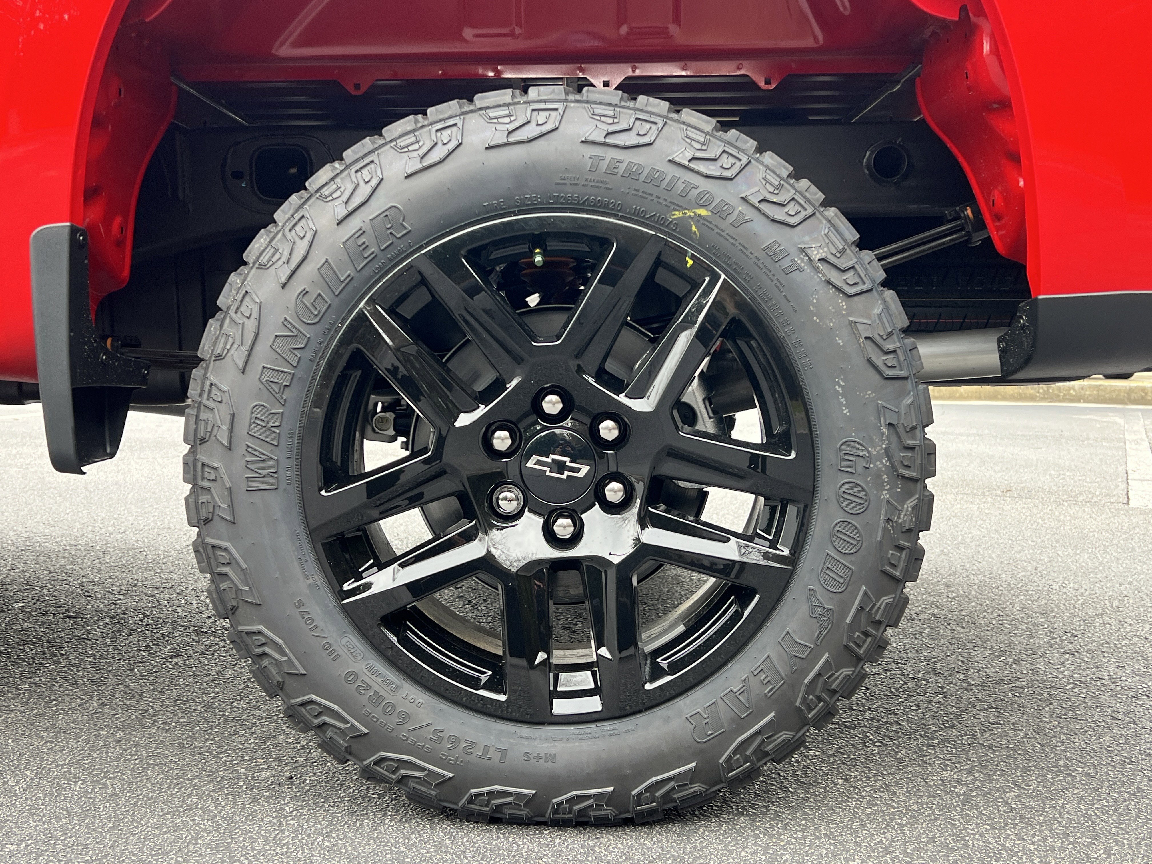 Used 2026 Chevrolet Silverado 1500 Custom Trail Boss w/ LPO, Dark Essentials Package image 38