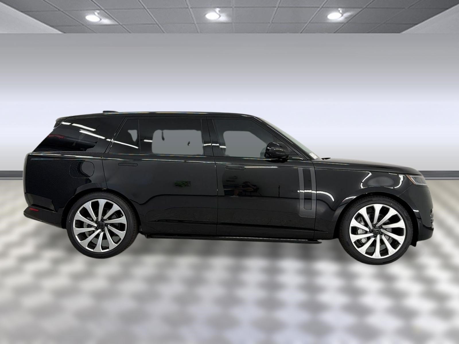 New 2026 Land Rover Range Rover Long Wheelbase SE AWD/4WD image 8