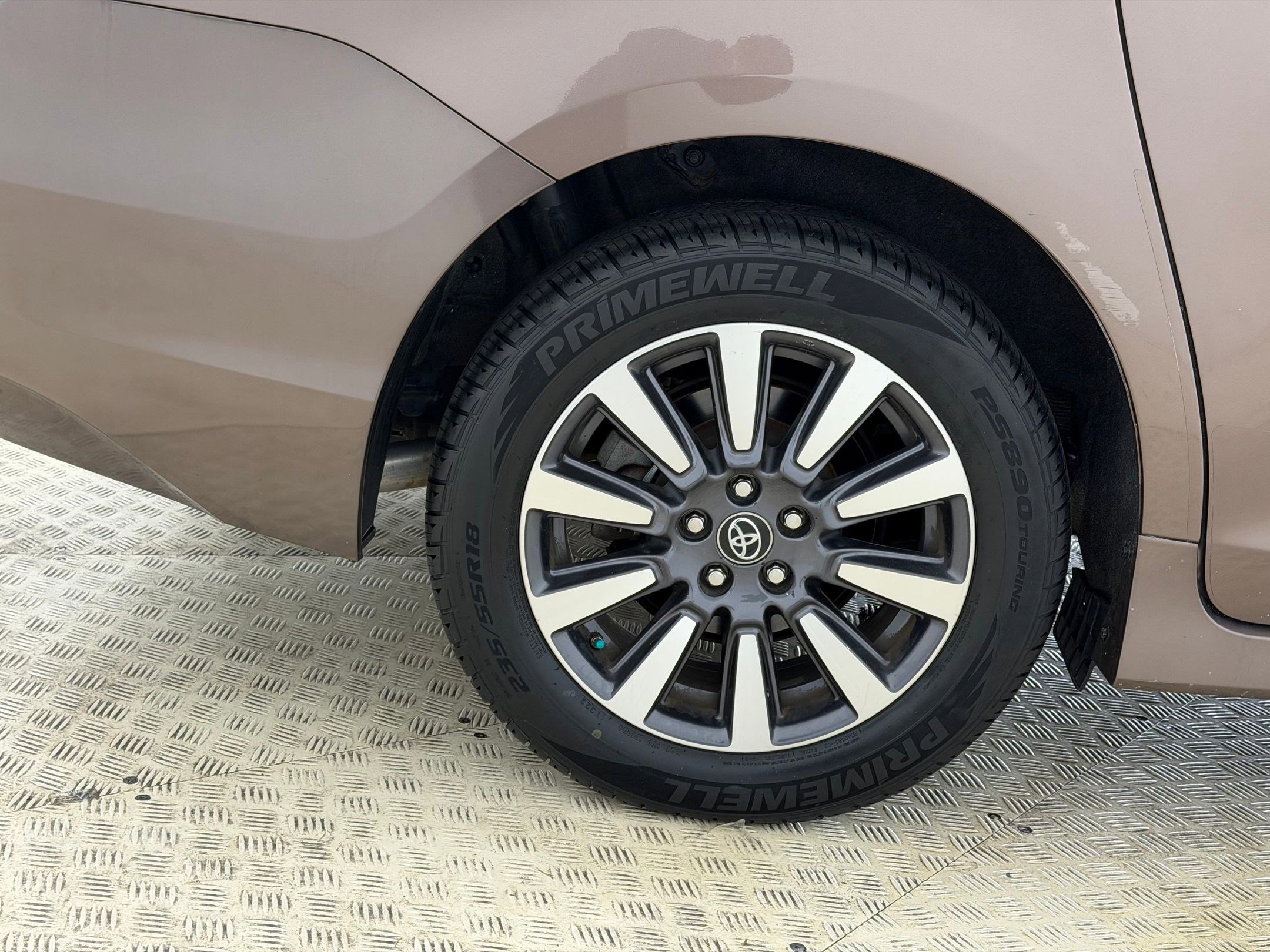 Used 2018 Toyota Sienna Limited Premium image 11