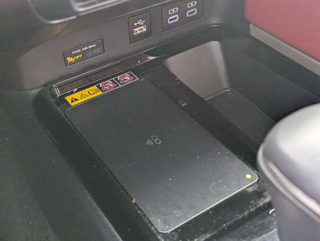 Used 2025 Toyota Camry XSE image 34