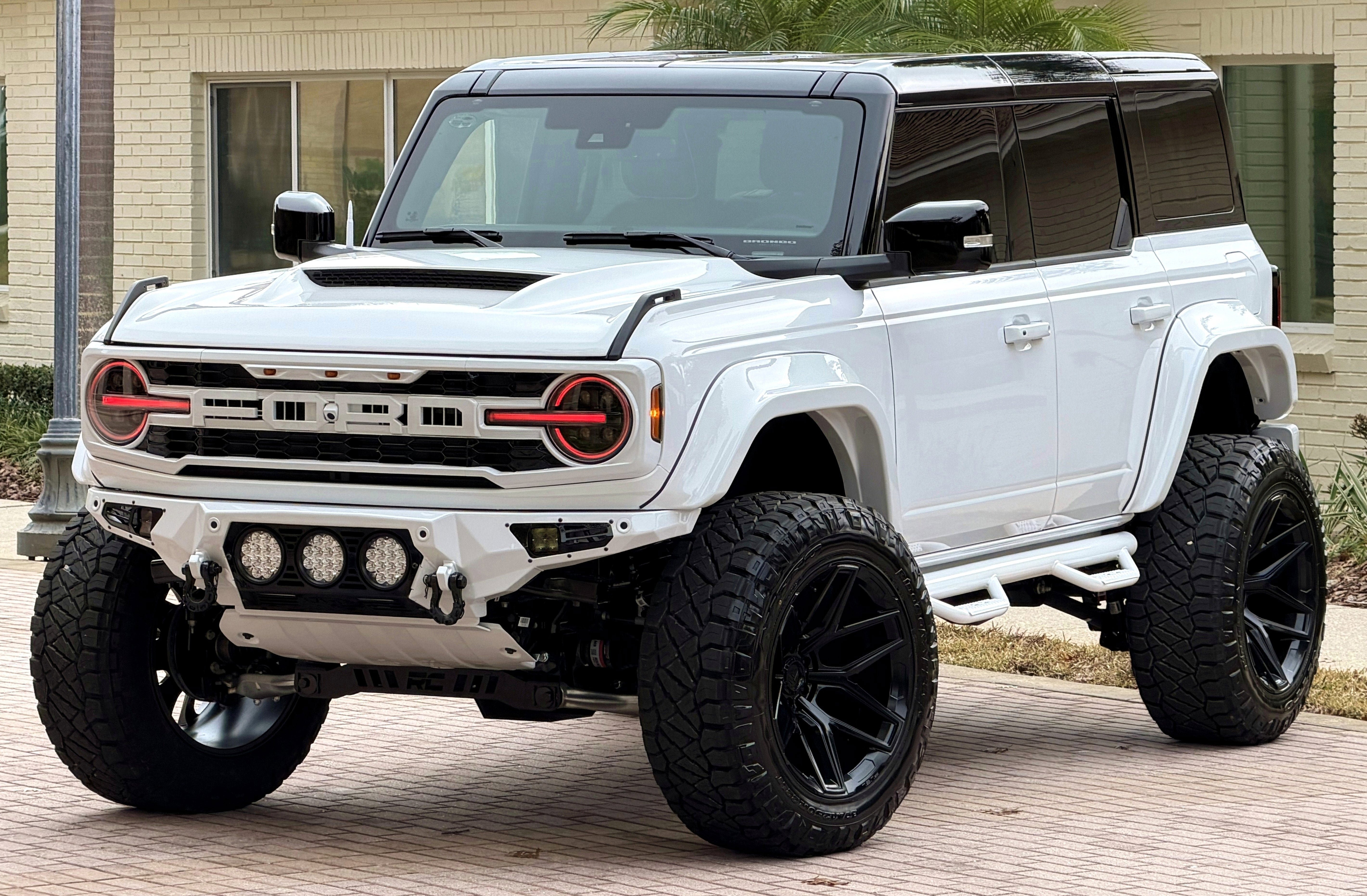 Used 2026 Ford Bronco Outer Banks AWD/4WD image 3