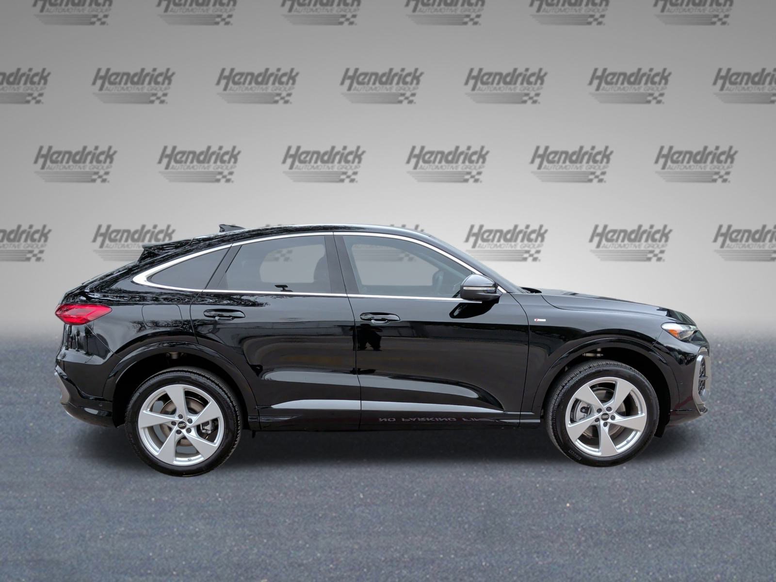 Used 2025 Audi Q5 Premium Plus AWD/4WD image 10