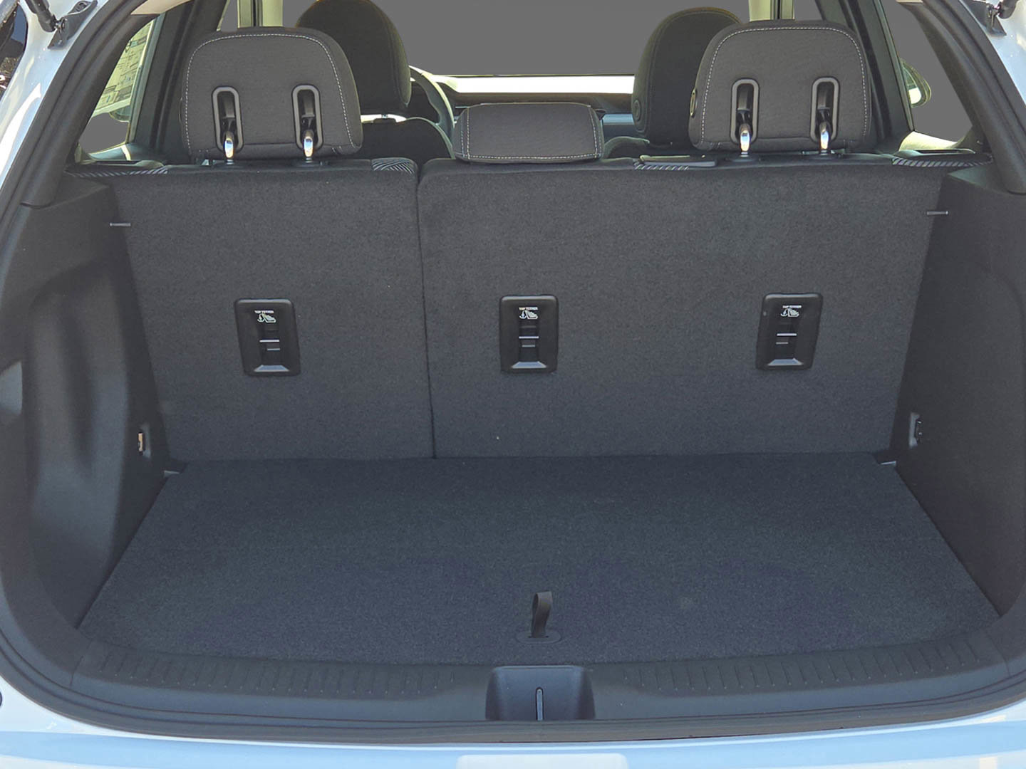 New 2027 Chevrolet Bolt LT w/ Comfort Package image 9