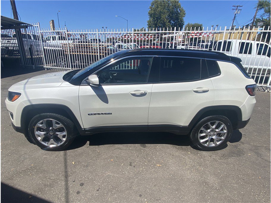 Used 2021 Jeep Compass Limited w/ Sun and Sound Group image 2