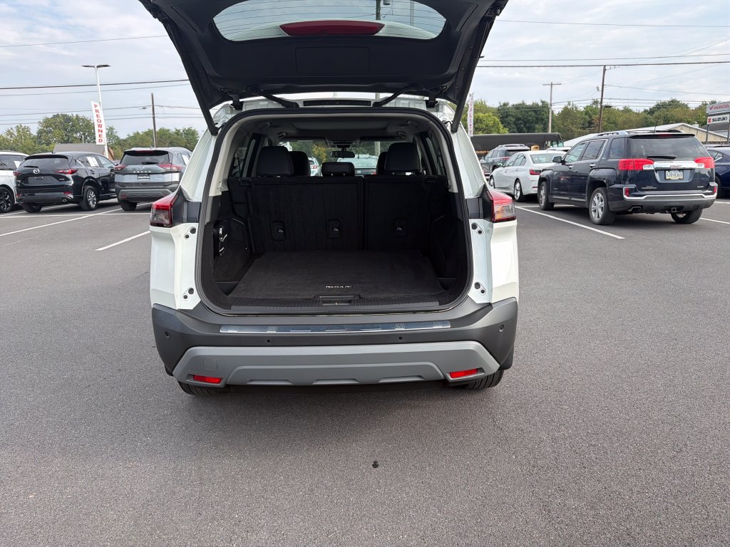 Used 2023 Nissan Rogue SV w/ SV Premium B Package AWD/4WD image 12