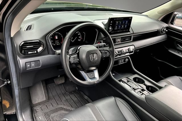 Certified 2025 Honda Pilot EX-L image 17
