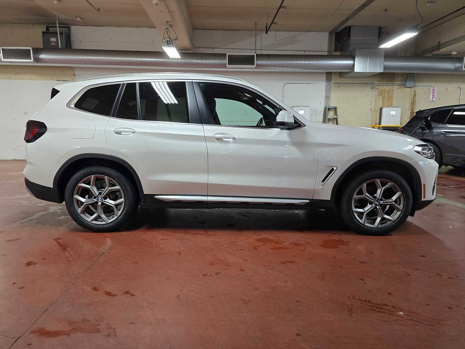 Used 2024 BMW X3 xDrive30i image 4