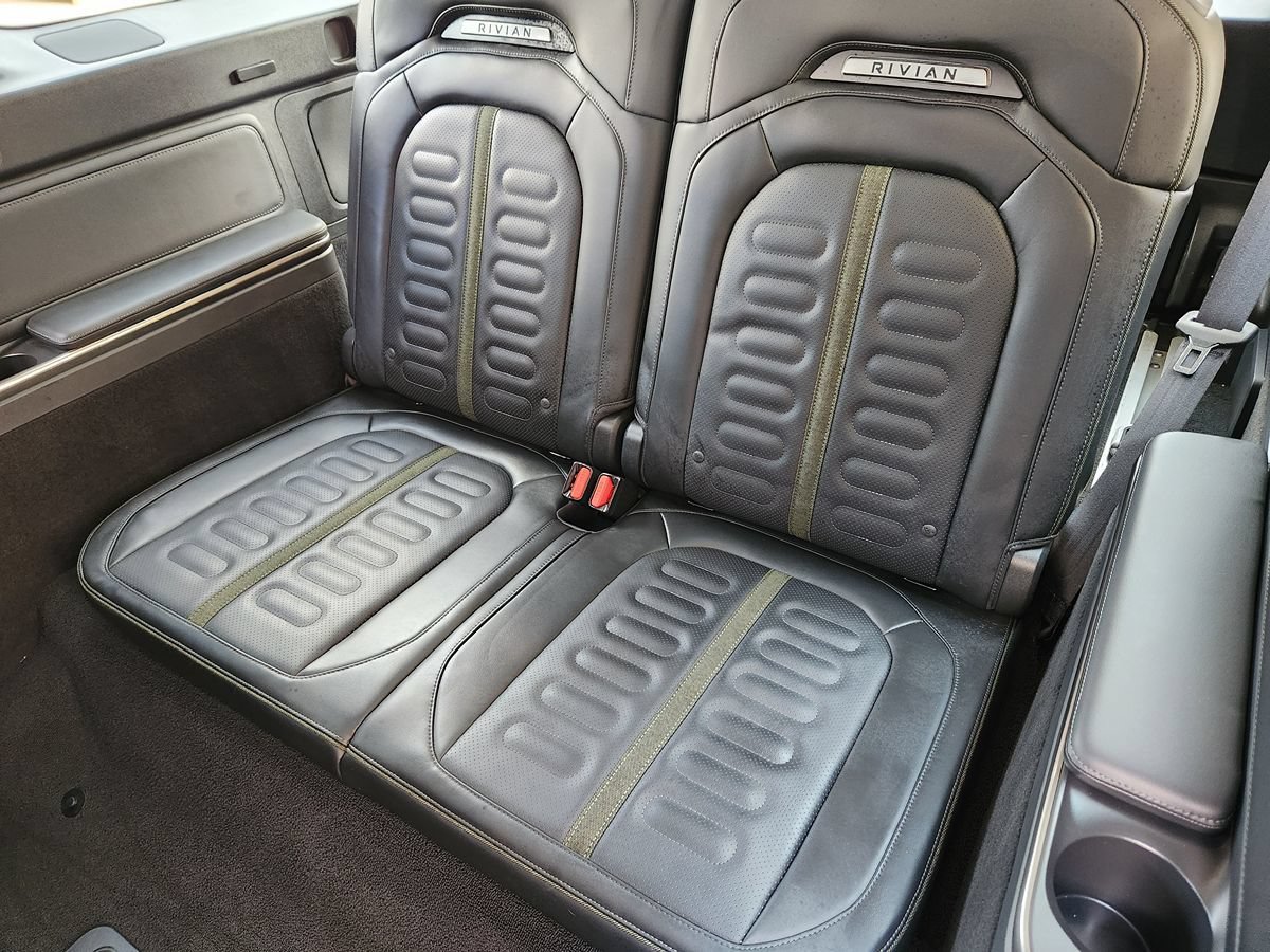 Used 2024 Rivian R1S Adventure Dual AWD/4WD image 48