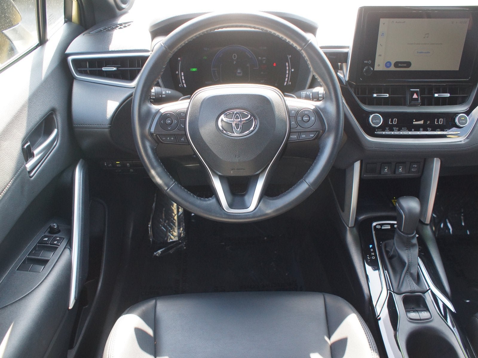 Used 2023 Toyota Corolla Cross AWD Hybrid image 5