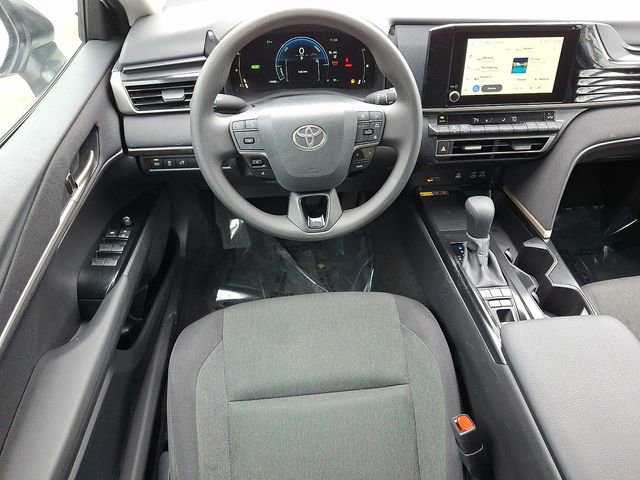 Used 2025 Toyota Camry LE image 13
