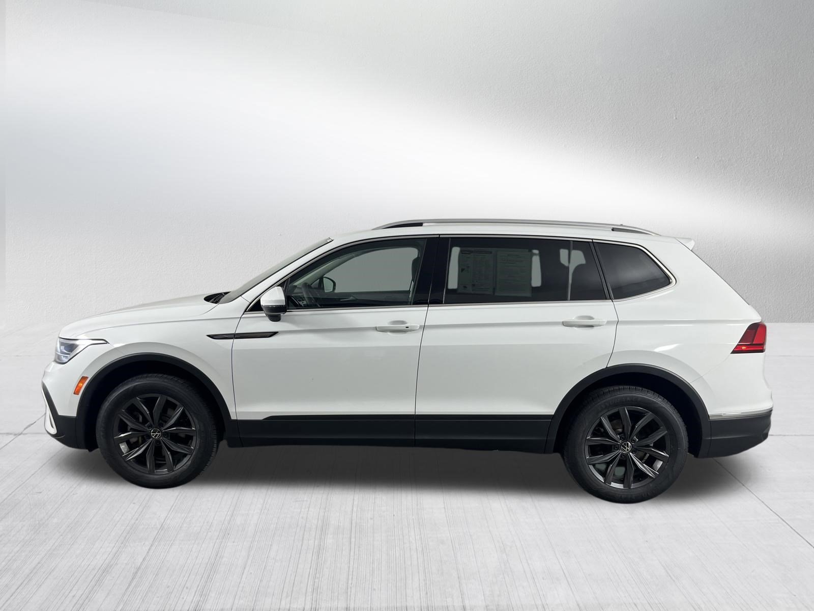 Certified 2022 Volkswagen Tiguan SE AWD/4WD image 4