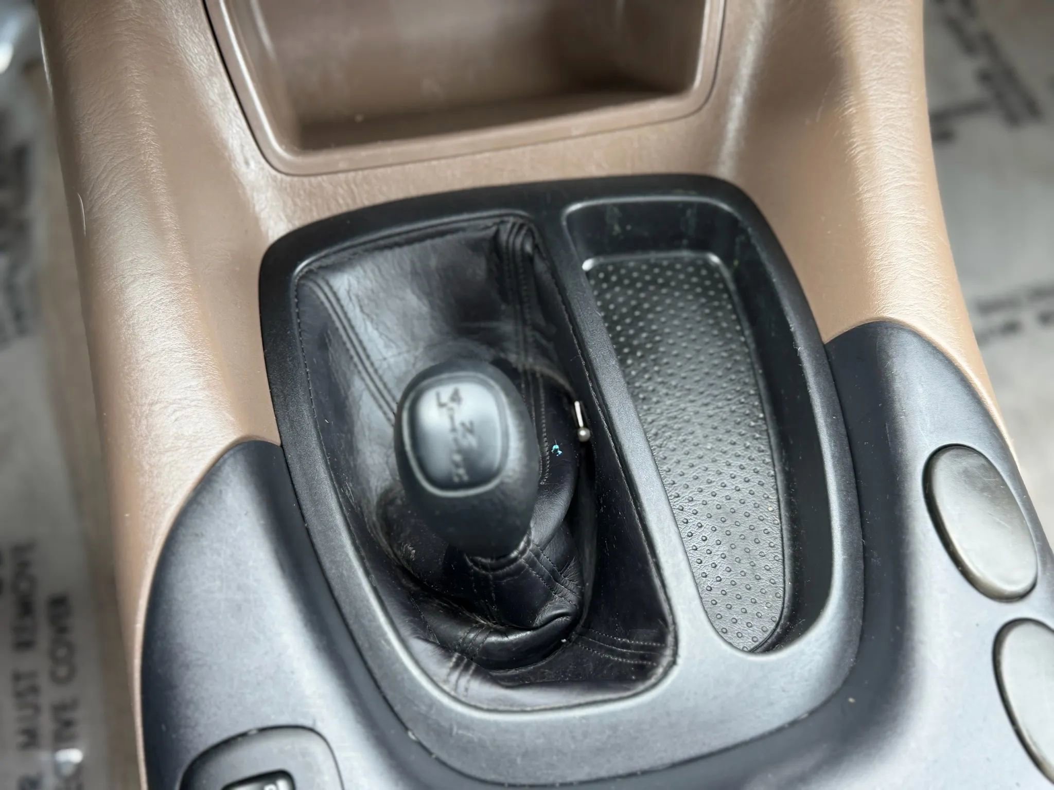 Used 2004 Toyota Sequoia SR5 image 19