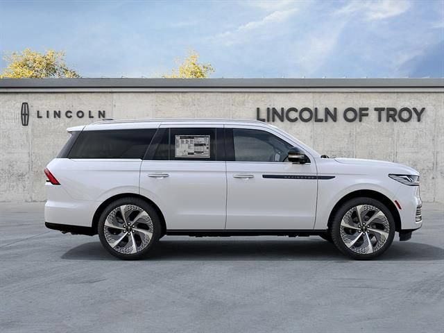 New 2027 Lincoln Navigator Black Label AWD/4WD image 5