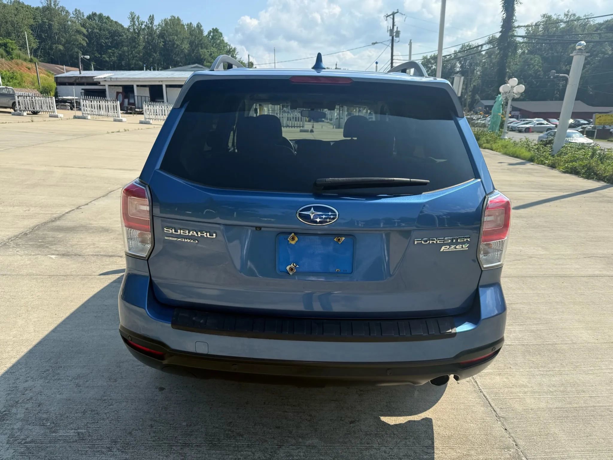 Used 2017 Subaru Forester 2.5i Limited image 8