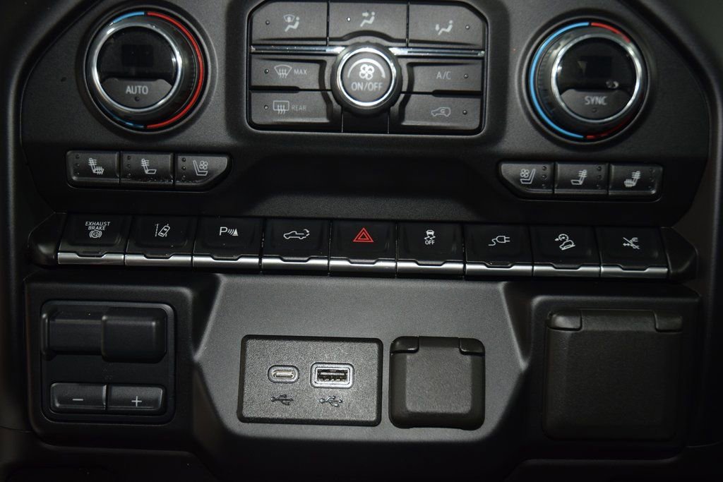 Used 2023 Chevrolet Silverado 2500 High Country w/ Z71 Off-Road Package image 34