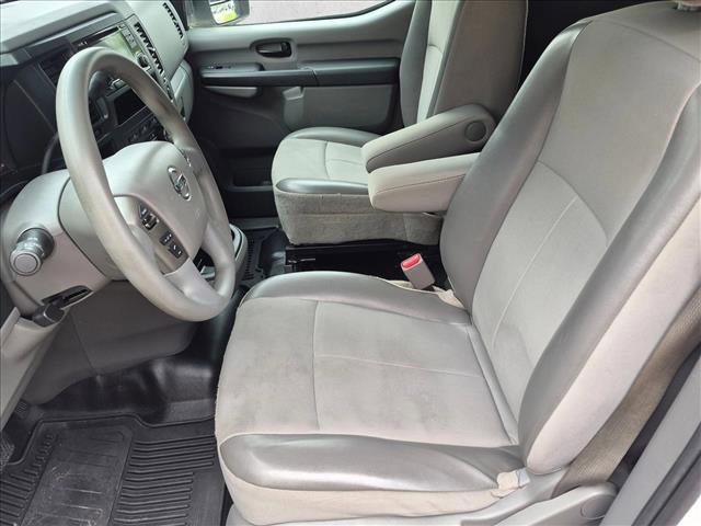 Used 2018 Nissan NV 3500 S image 15