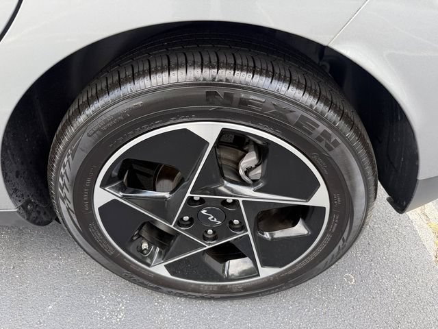Certified 2025 Kia Soul EX FWD image 48