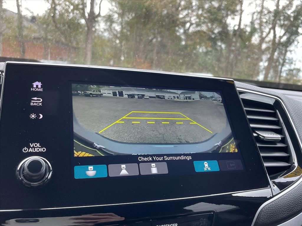 Used 2023 Honda Passport EX-L image 10