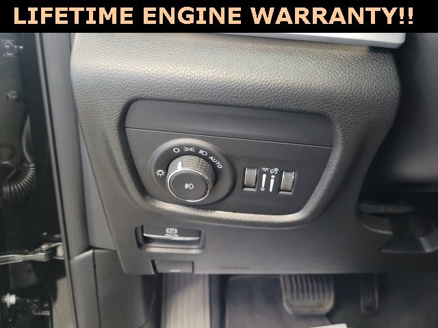 New 2025 Jeep Grand Cherokee Limited w/ Black Appearance Package image 17