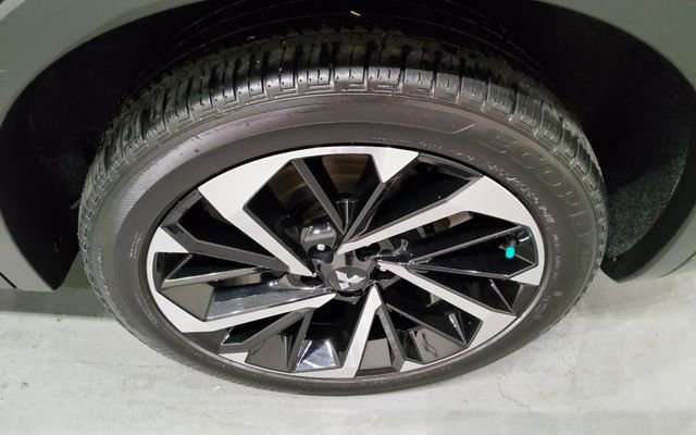 Used 2024 Mitsubishi Outlander SE image 36