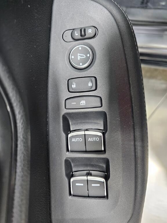 Used 2024 Honda HR-V EX-L image 27