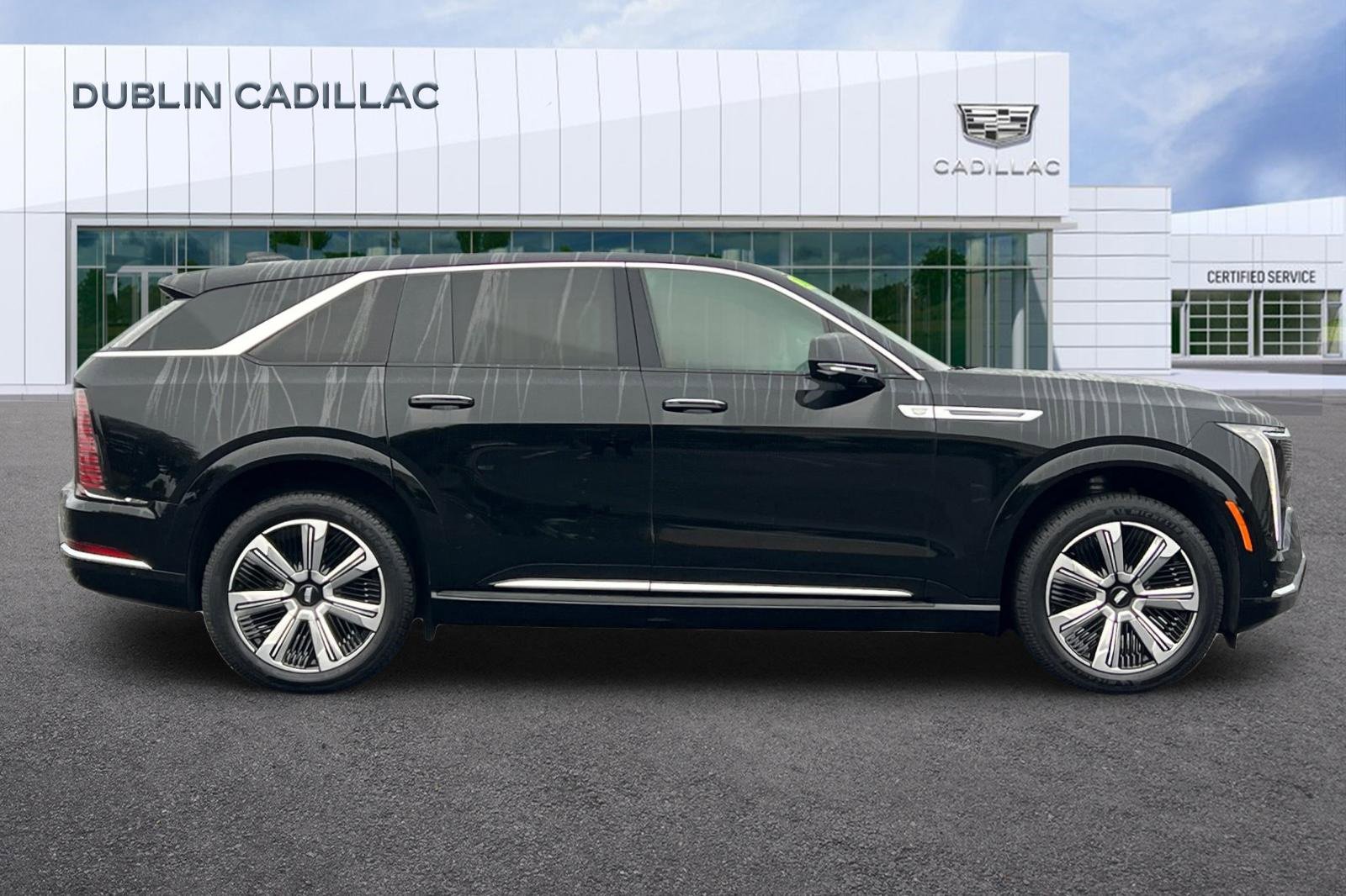 Used 2025 Cadillac Escalade IQ Luxury 1 image 3