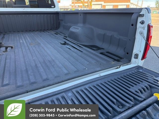 Used 2015 Ford F250 Lariat w/ Lariat Interior Package AWD/4WD image 32
