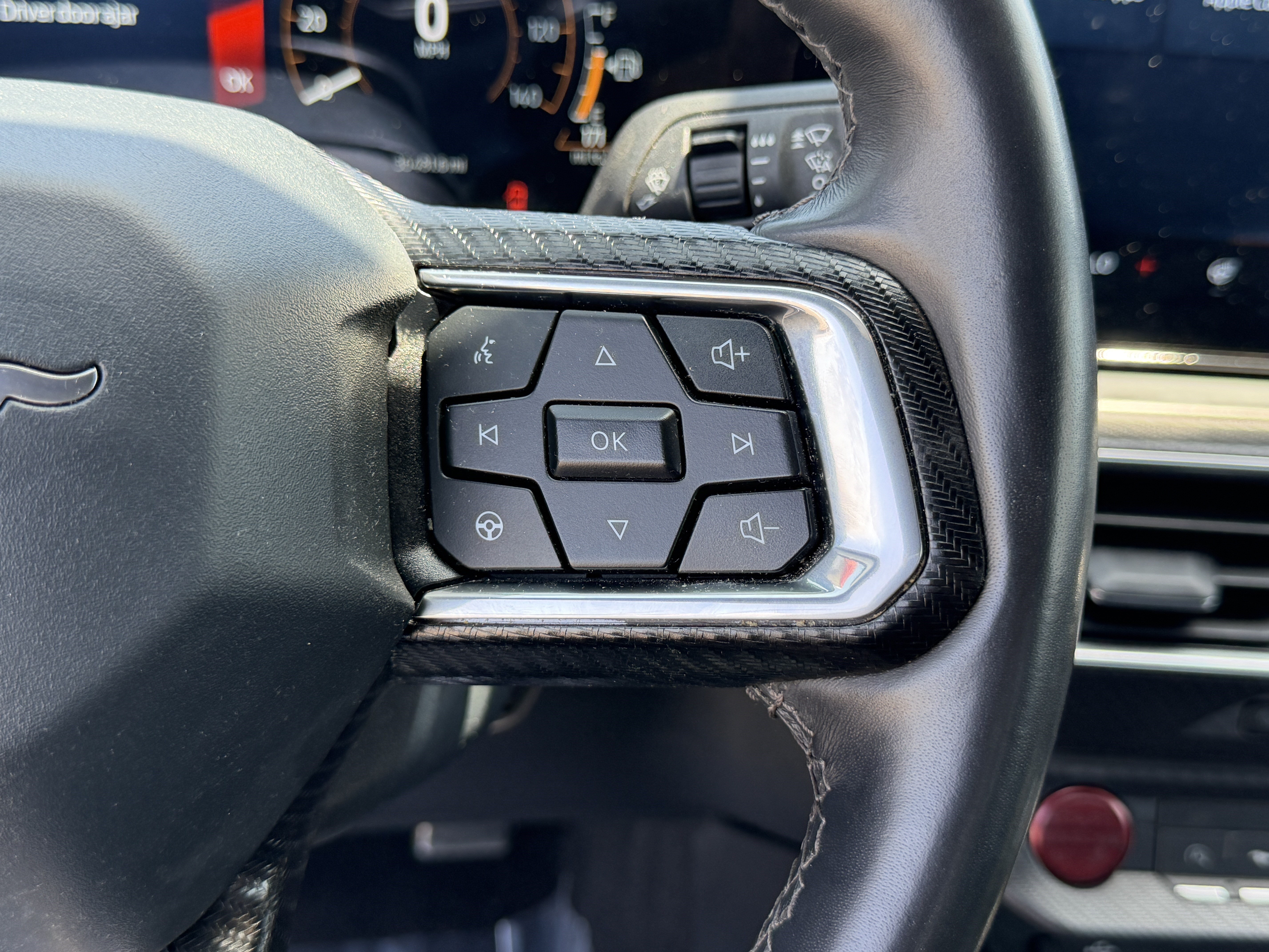 Used 2025 Ford Mustang Premium RWD image 20