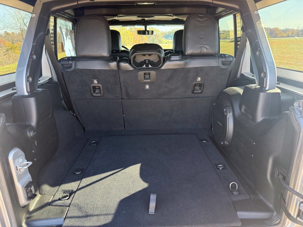 Used 2018 Jeep Wrangler Unlimited Rubicon w/ Dual Top Group AWD/4WD image 6