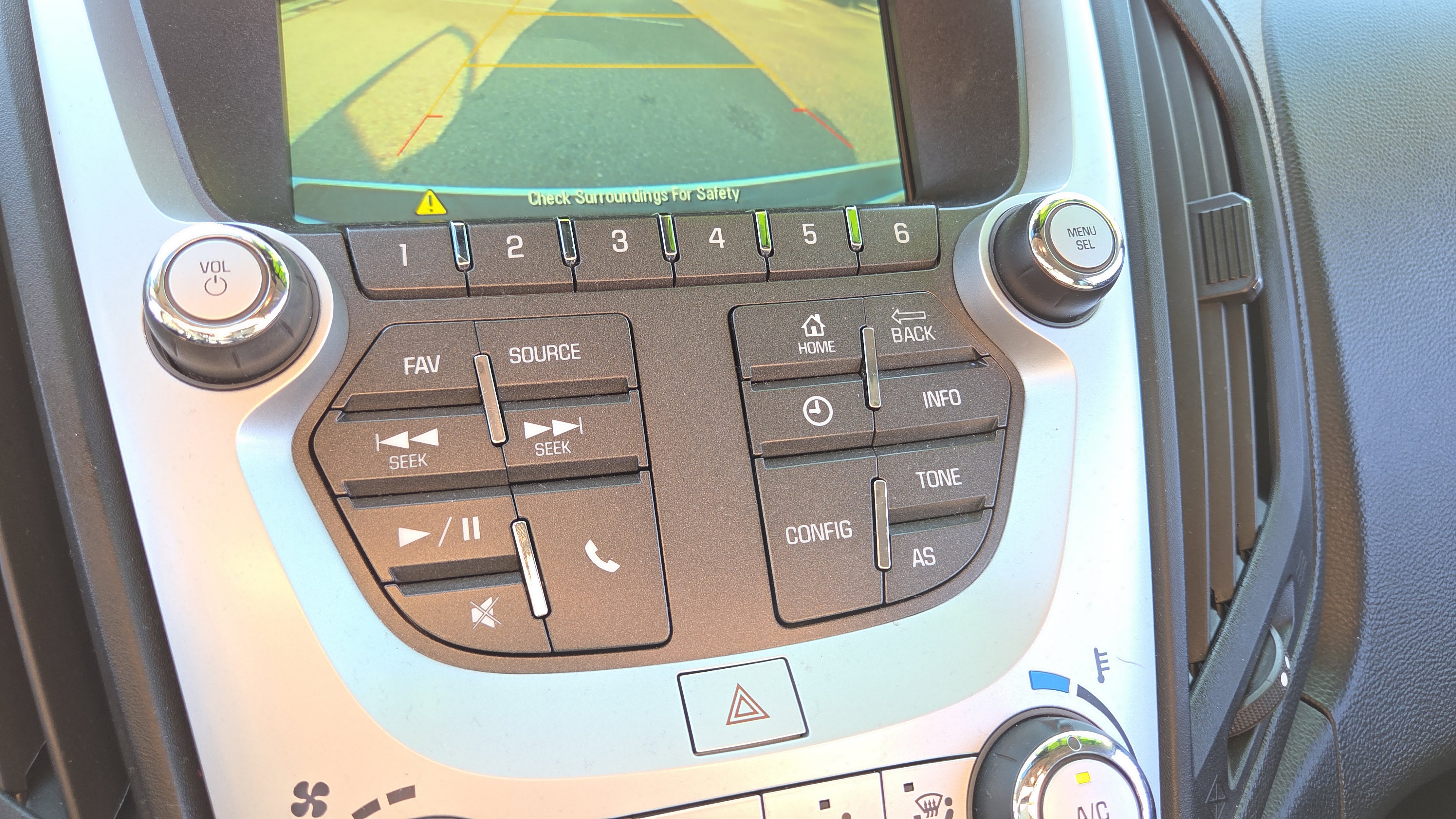 Used 2017 Chevrolet Equinox LS image 33