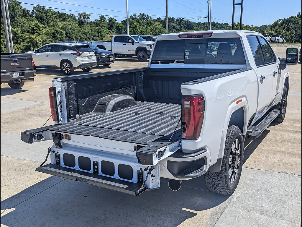 New 2026 GMC Sierra 3500 Denali w/ Denali Reserve Package AWD/4WD image 13