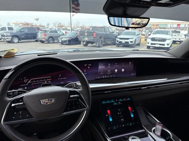 Used 2025 Cadillac Escalade Premium Luxury AWD/4WD image 23
