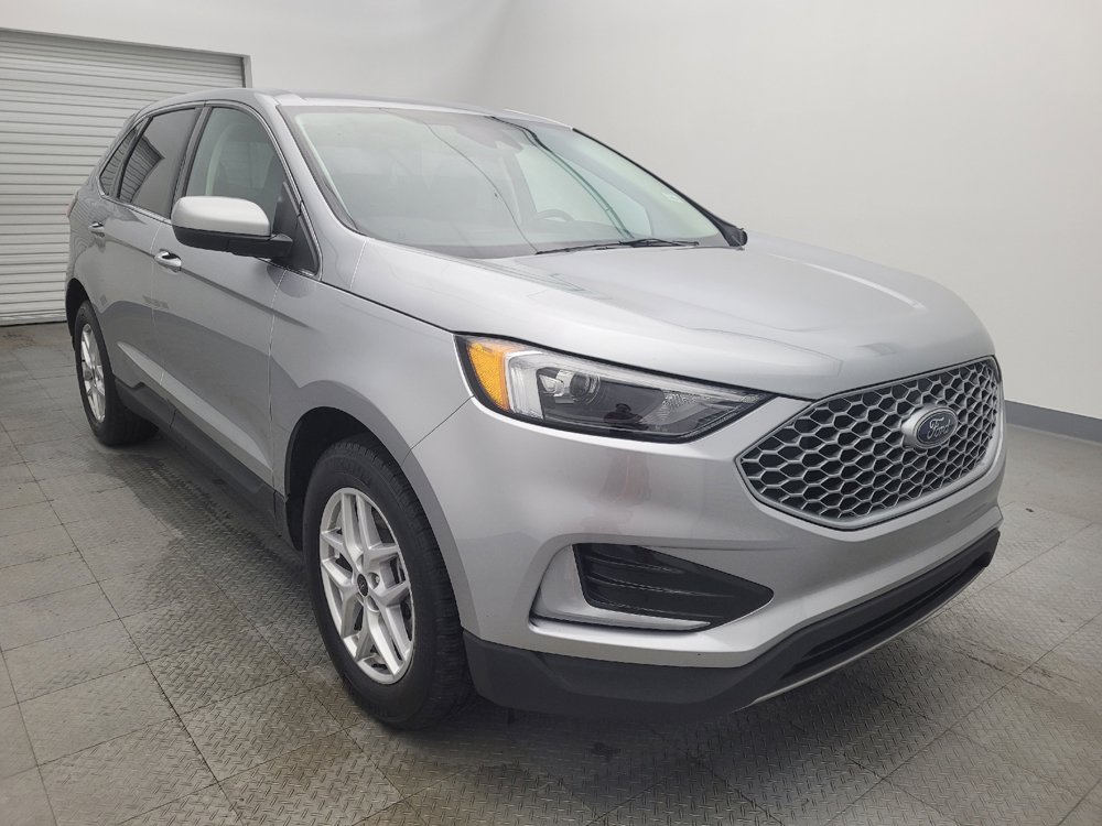 Used 2024 Ford Edge SEL image 13