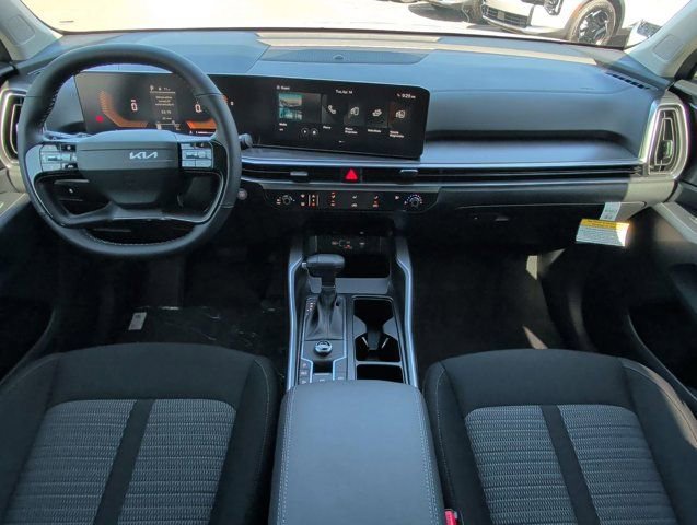 New 2026 Kia Sorento LX image 15