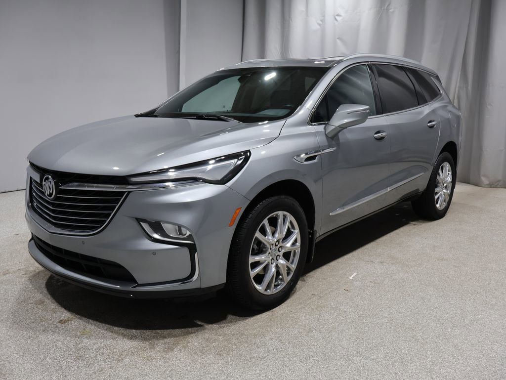 Used 2023 Buick Enclave Essence w/ Experience Buick Package image 5