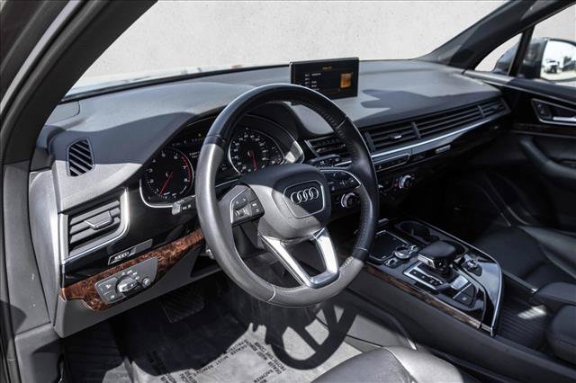 Used 2018 Audi Q7 3.0T Premium Plus w/ Premium Plus Package AWD/4WD image 10