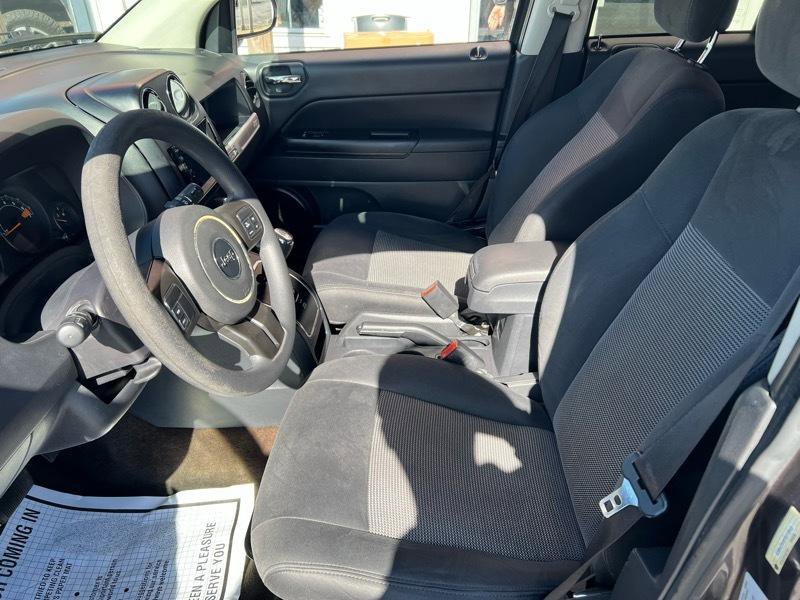 Used 2015 Jeep Compass Sport w/ Power Value Group image 3