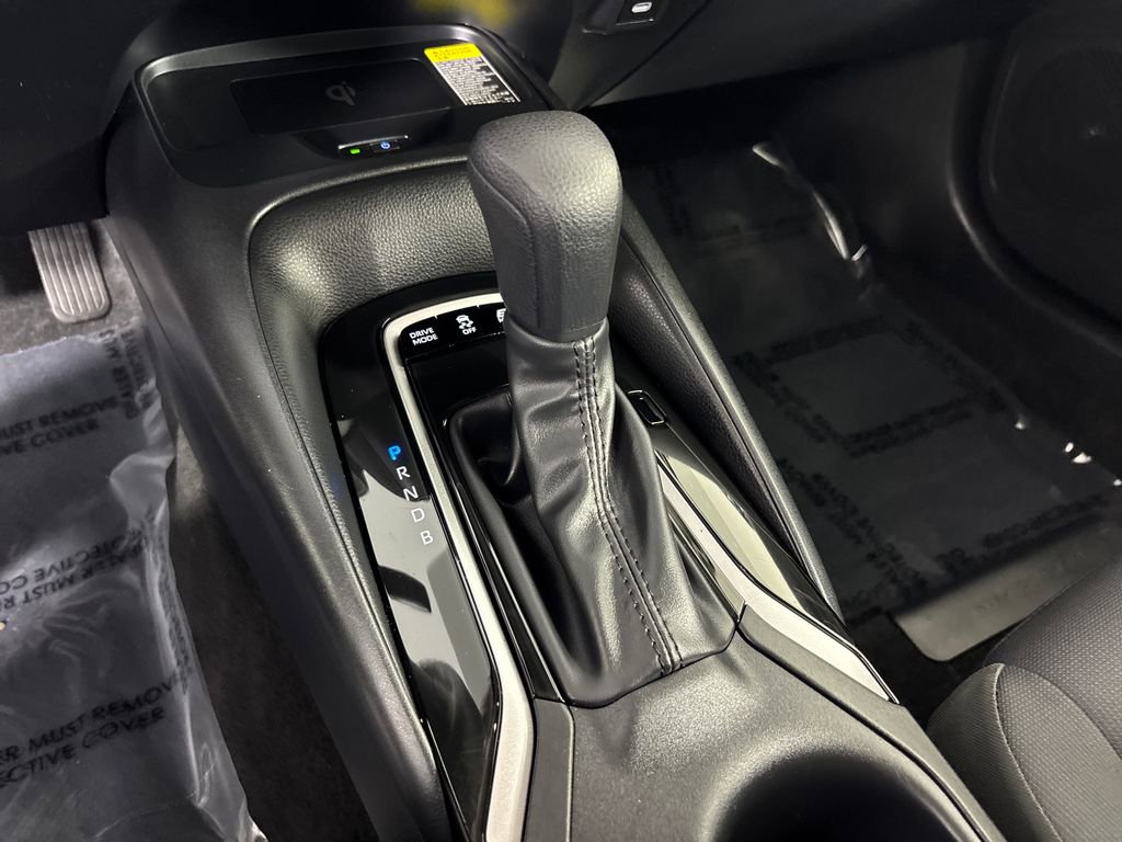 Used 2025 Toyota Corolla LE w/ LE Premium Package image 21