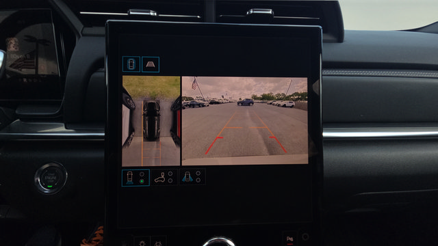 New 2026 GMC Terrain Elevation w/ Technology Package II AWD/4WD image 32