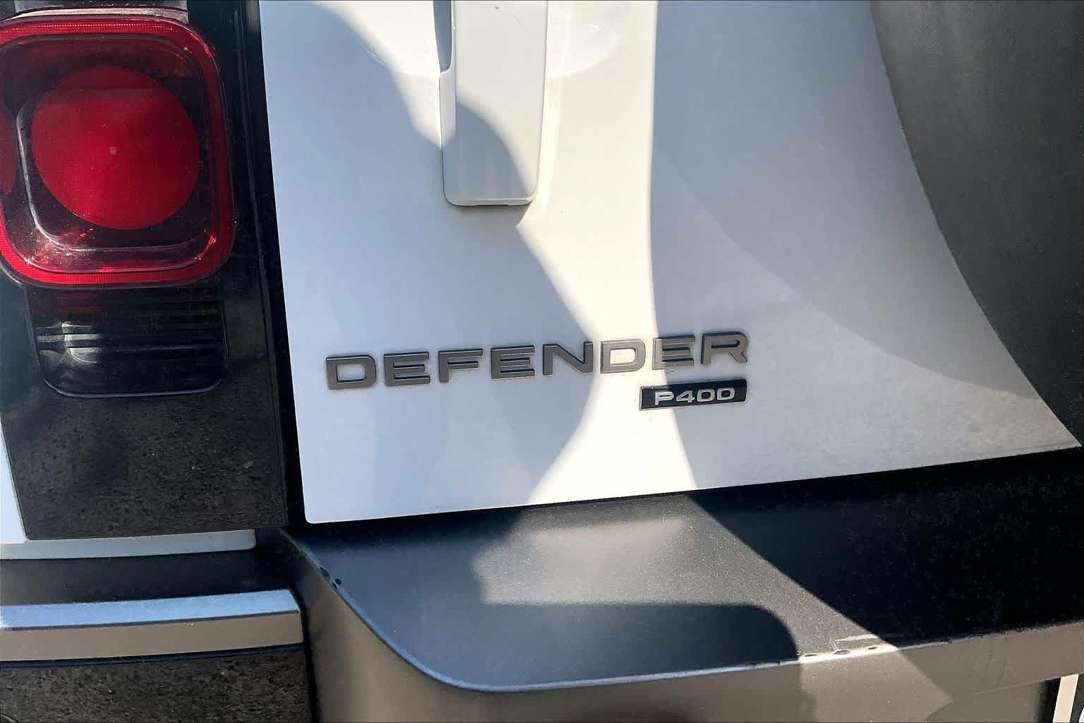 Used 2022 Land Rover Defender 110 X-Dynamic HSE AWD/4WD image 30