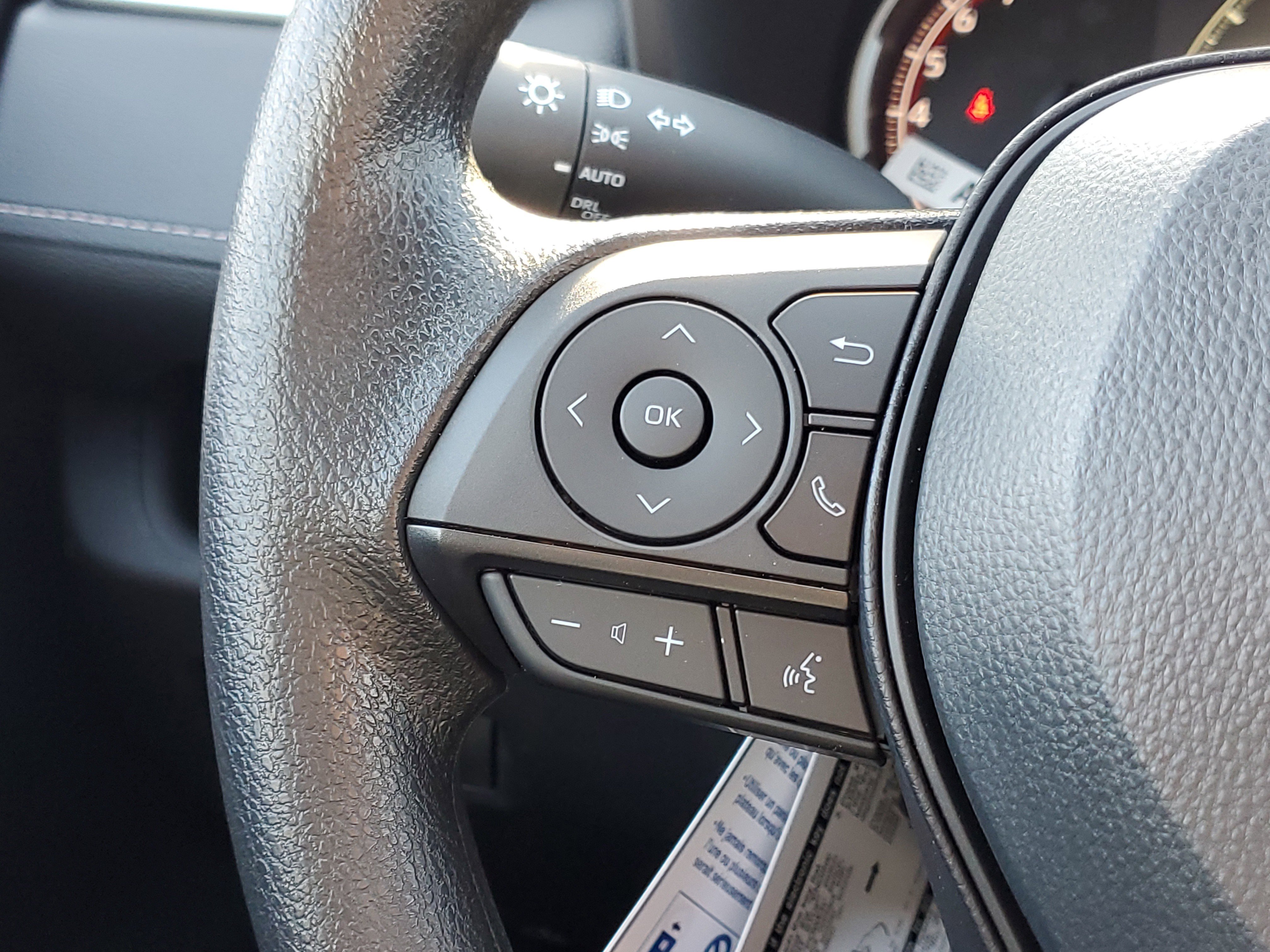 Used 2025 Toyota RAV4 XLE image 22