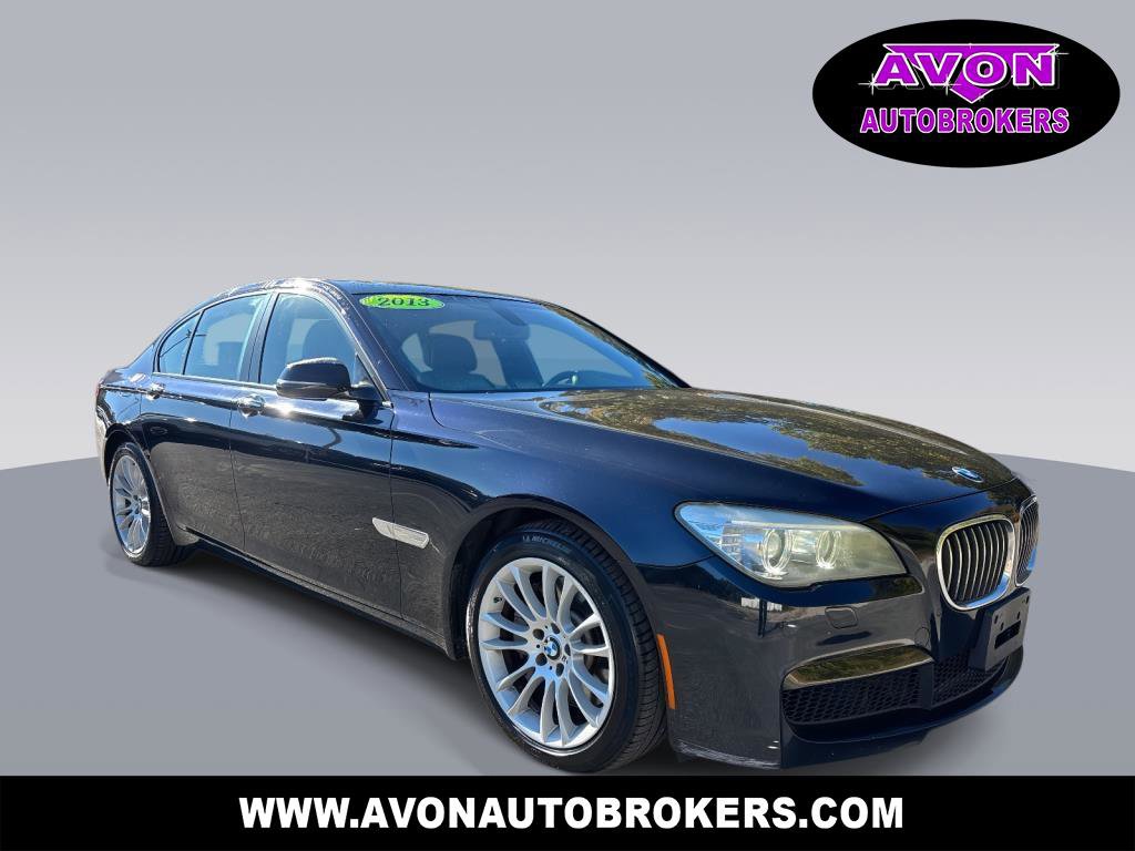 Used 2013 BMW 750i image 1