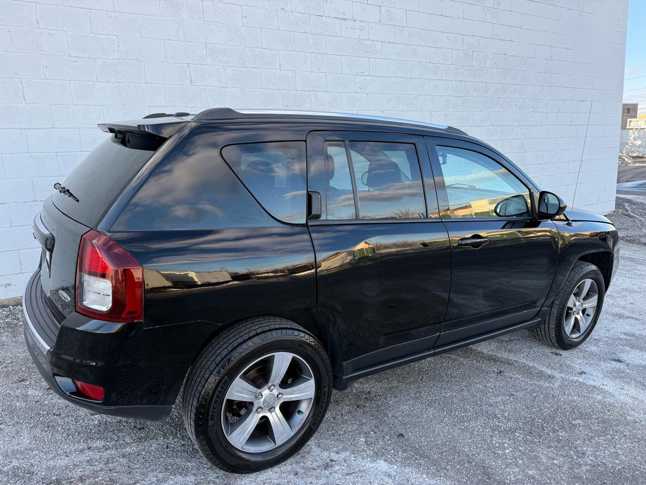 Used 2017 Jeep Compass High Altitude image 53