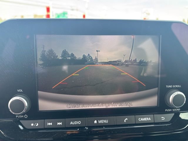 Certified 2024 Nissan Pathfinder SV w/ Black Appearance Package image 19