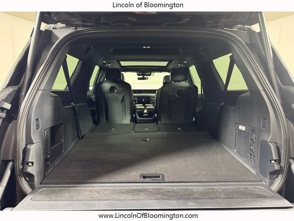New 2025 Lincoln Navigator L Black Label AWD/4WD image 33