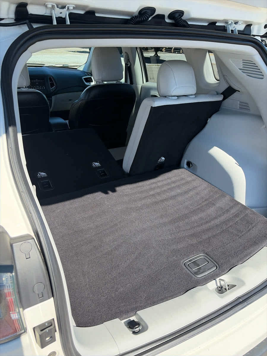 Used 2018 Jeep Compass Latitude w/ Popular Equipment Group AWD/4WD image 30