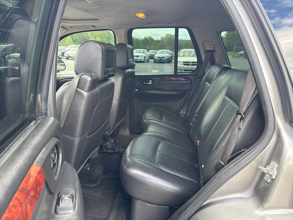 Used 2006 GMC Envoy SLT AWD/4WD image 10