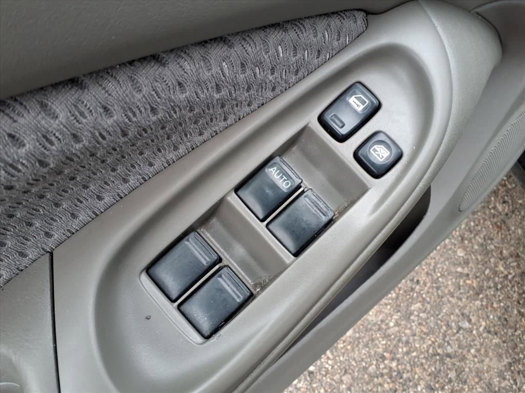 Used 2005 Nissan Sentra 1.8 S image 13