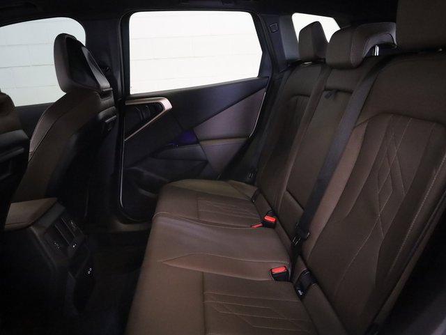 Used 2025 BMW X3 xDrive30i w/ Premium Package image 32